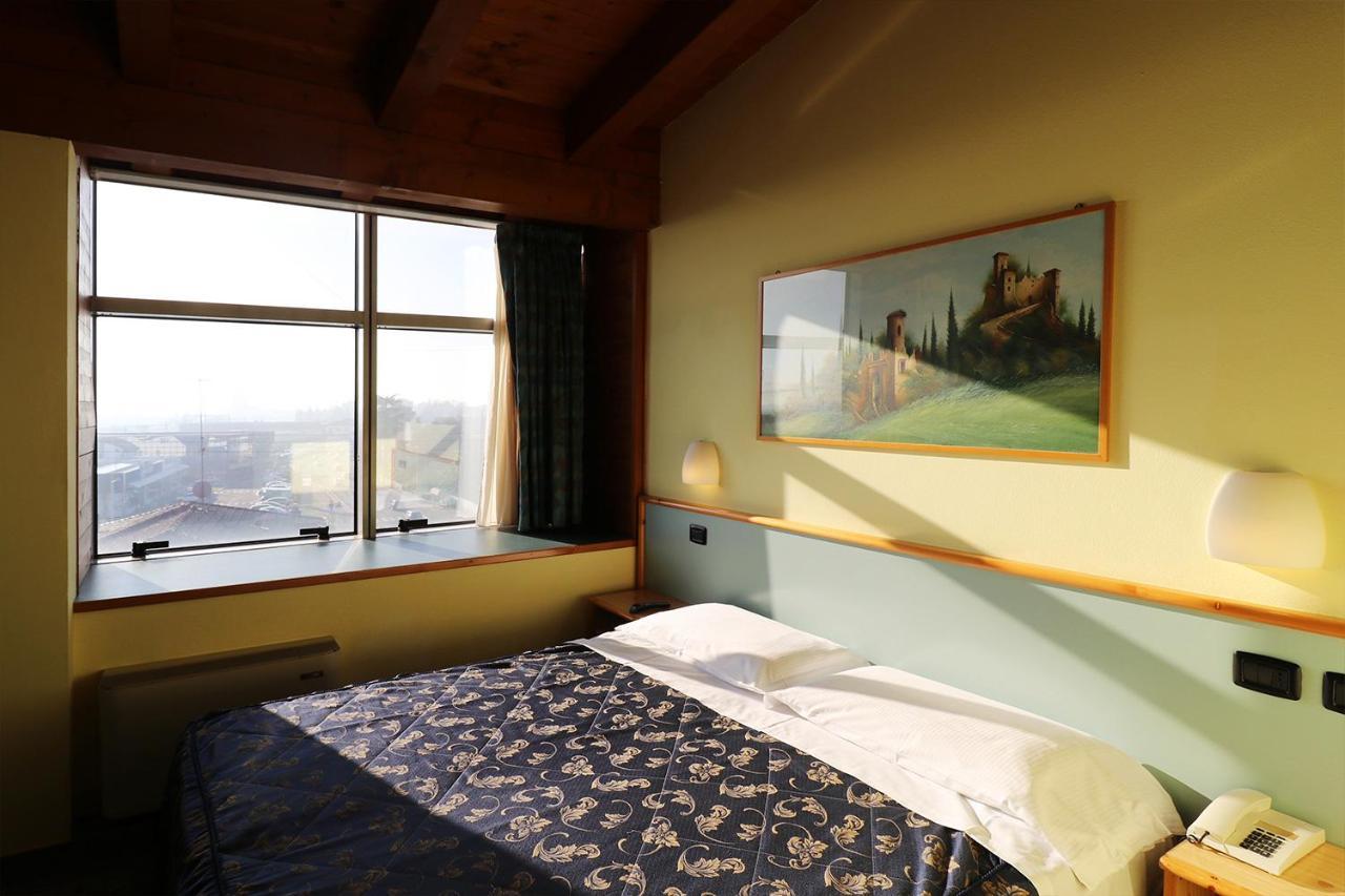 Hotel Sabo' Castel Maggiore Zewnętrze zdjęcie