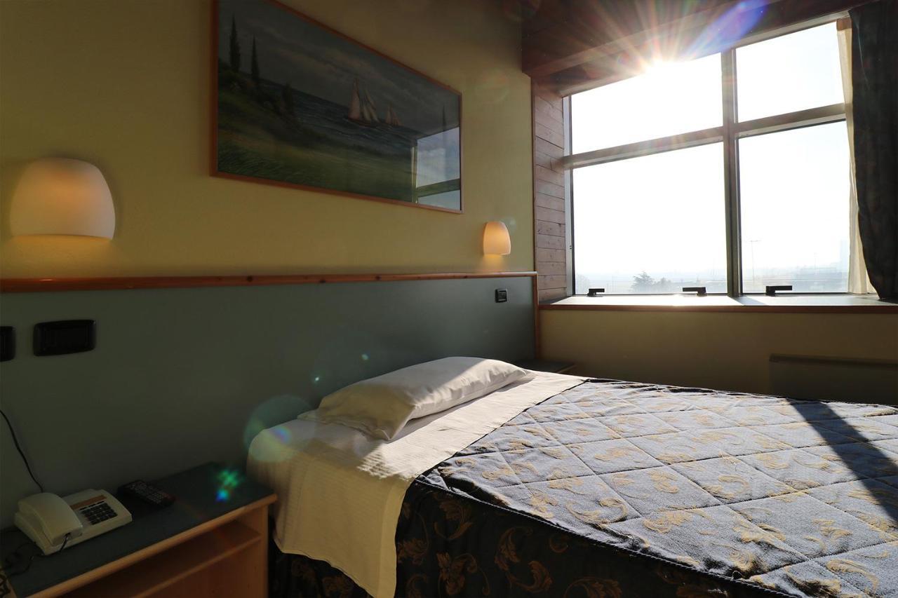 Hotel Sabo' Castel Maggiore Zewnętrze zdjęcie